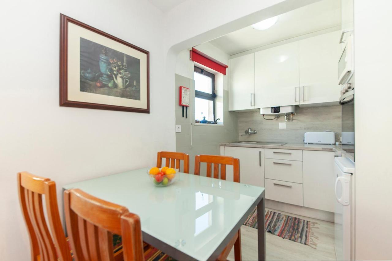 B12 - Pool And Sun Apartment Lagos Luaran gambar