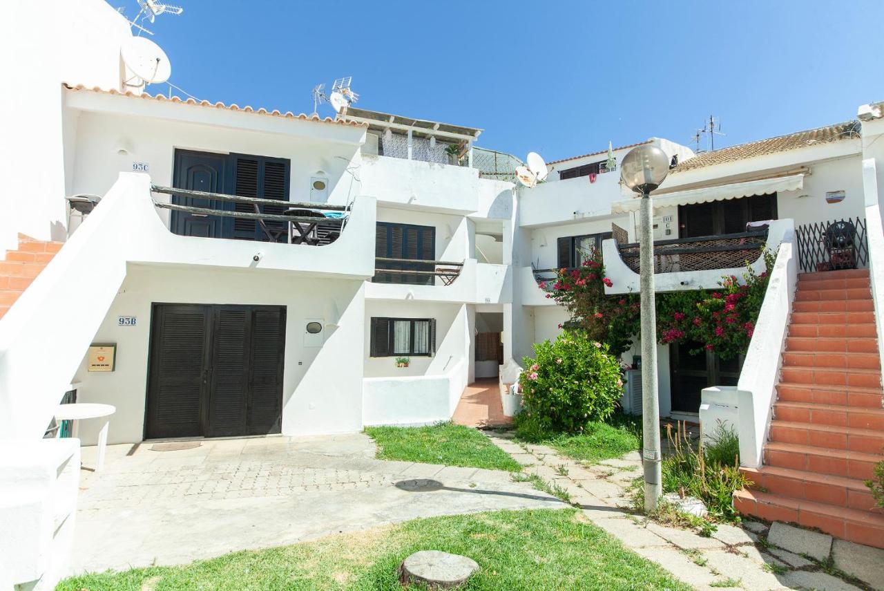 B12 - Pool And Sun Apartment Lagos Luaran gambar
